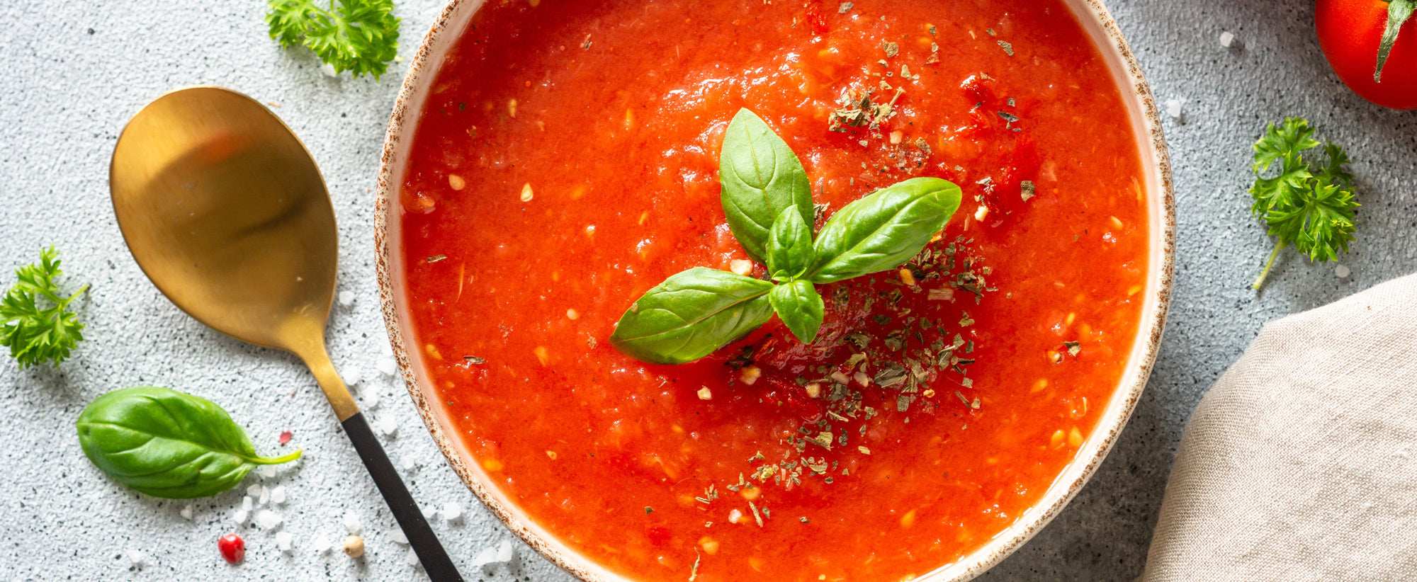 kruiden-bij-tomatensoep