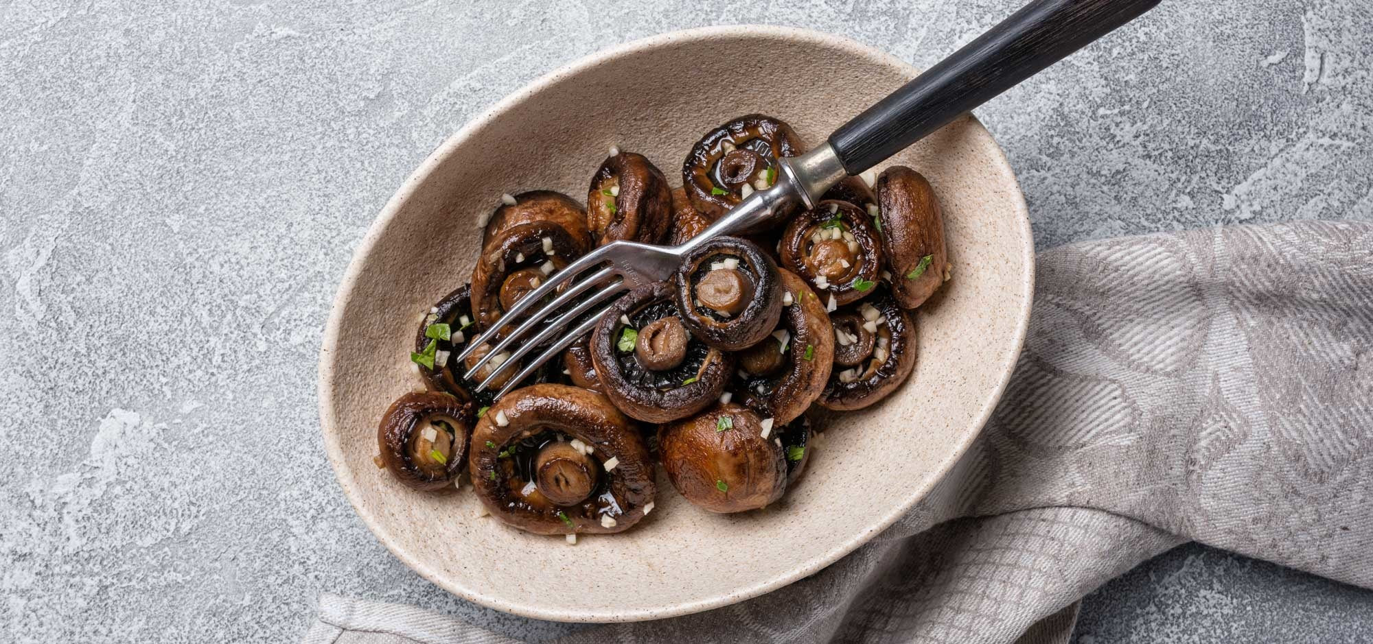 Kruiden-die-passen-bij-champignons