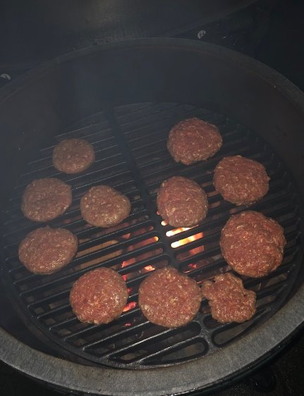 Zelfgemaakte hamburgers van de Green Egg – Van Beekum Specerijen