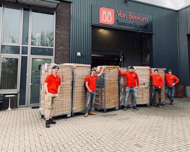 <h3> <span style="text-decoration:underline">Möchten Sie unserem Team beitreten?</span>
</h3>
<h2> Arbeiten bei Van Beekum Spices</h2>